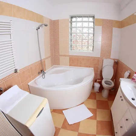 Apartment Balm Eger